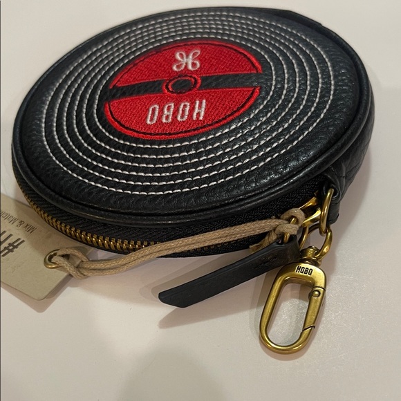 HOBO Black and Red Circular Coin/Clip Pouch NWT - Picture 2 of 3